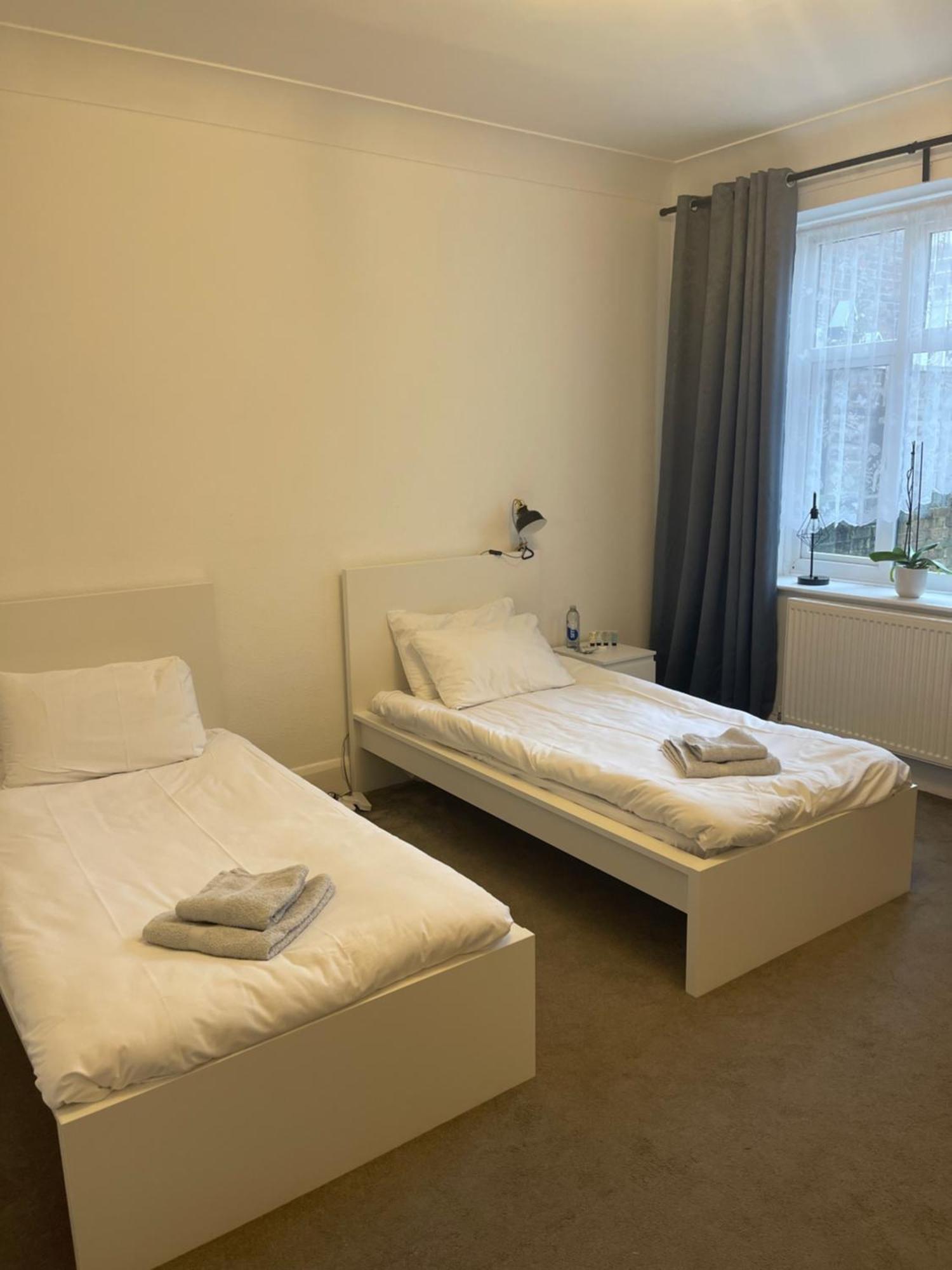 2 Bedroom Apartment Ground Floor Eastbourne Town Centre Exterior photo