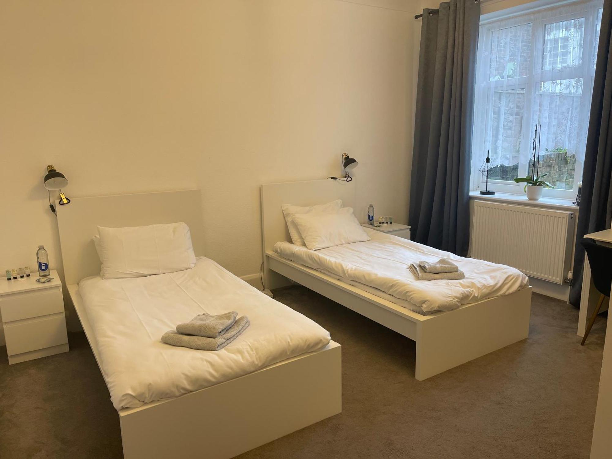 2 Bedroom Apartment Ground Floor Eastbourne Town Centre Exterior photo