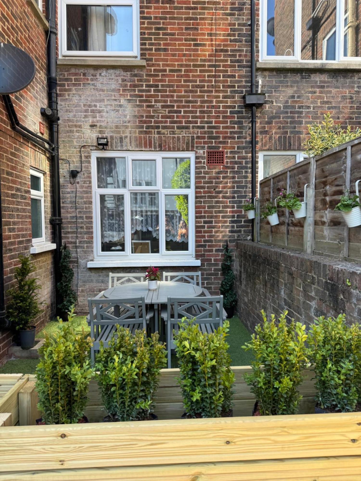 2 Bedroom Apartment Ground Floor Eastbourne Town Centre Exterior photo